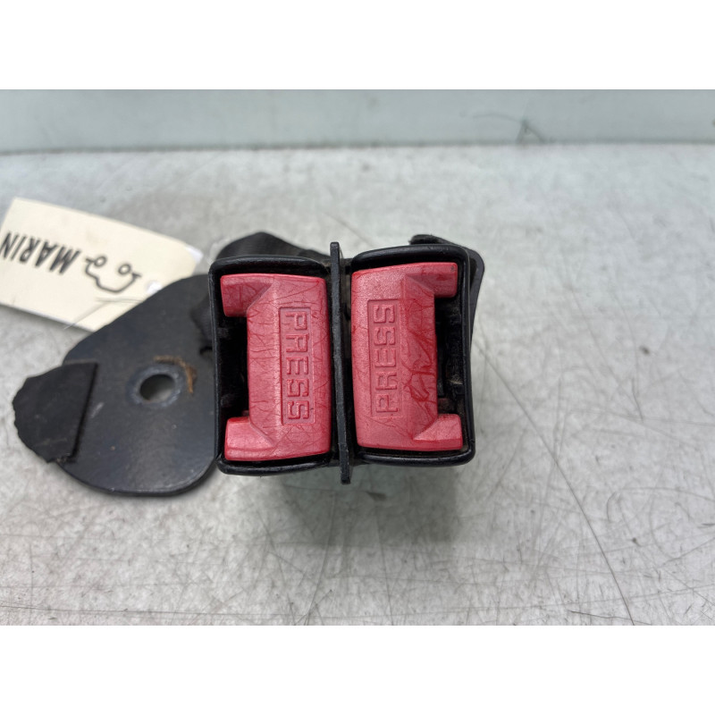 Attache ceinture arriere droit RENAULT CLIO 2 Photo n°3