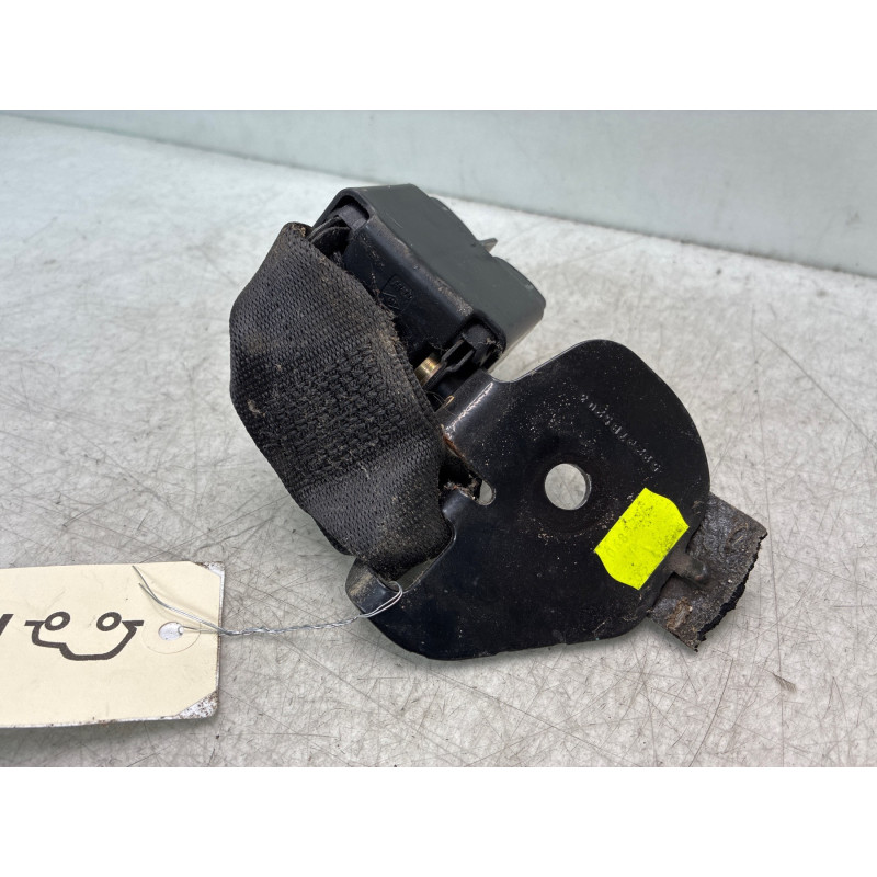 Attache ceinture arriere gauche RENAULT CLIO 2 Photo n°3