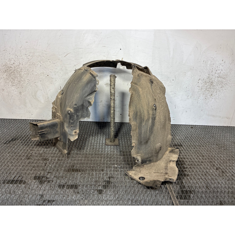 Pare boue avant droit BMW SERIE 5 F11 Photo n°4