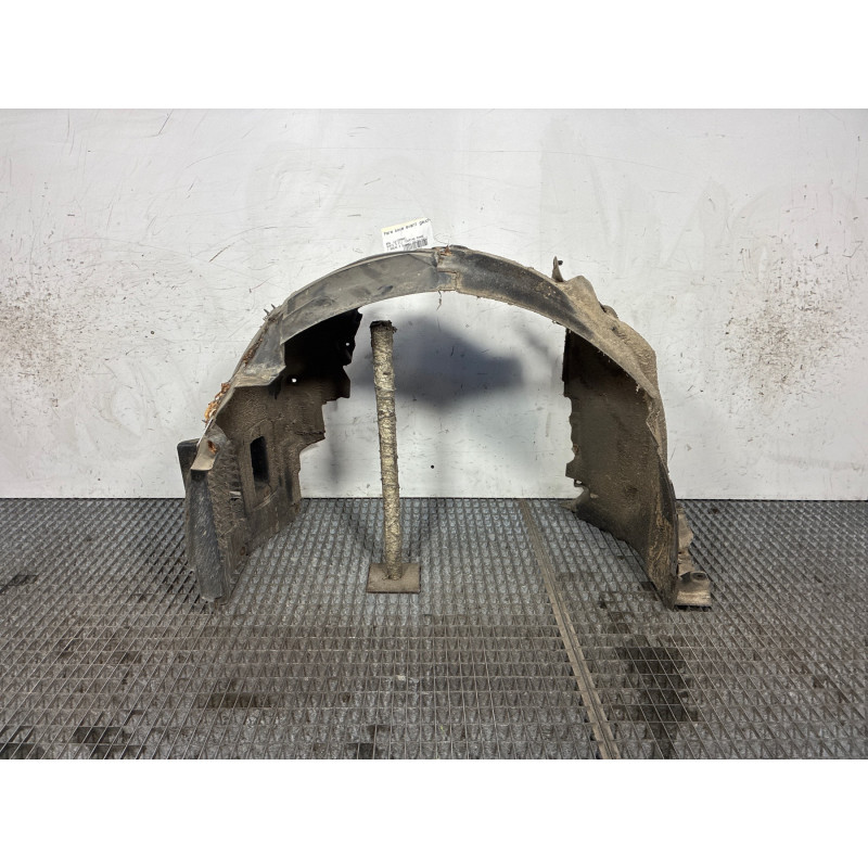 Pare boue avant gauche BMW SERIE 5 F11 Photo n°4