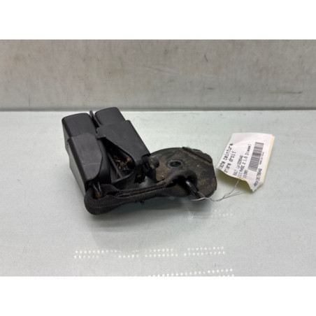 Attache ceinture arriere droit RENAULT CLIO 2 Photo n°1