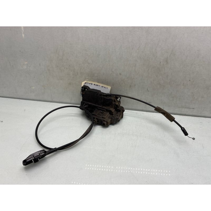 Serrure avant droit RENAULT CLIO 3 Photo n°1