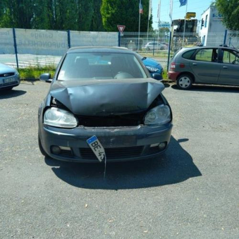 Pommeau de vitesses VOLKSWAGEN GOLF 5 Photo n°4