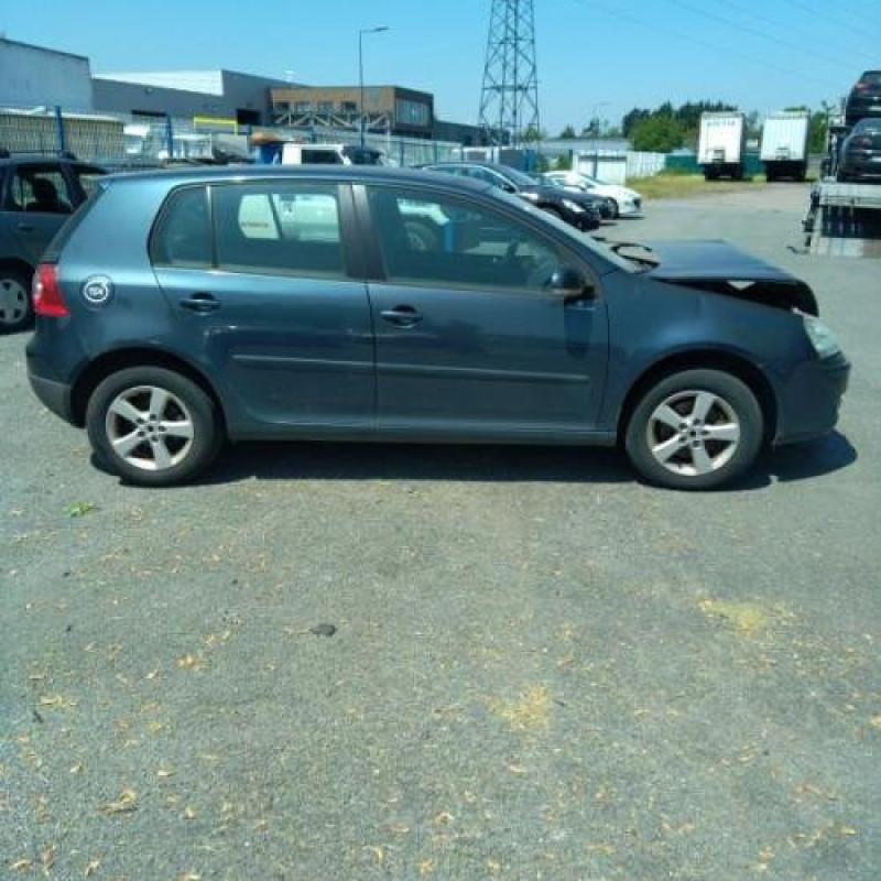 Pommeau de vitesses VOLKSWAGEN GOLF 5 Photo n°5