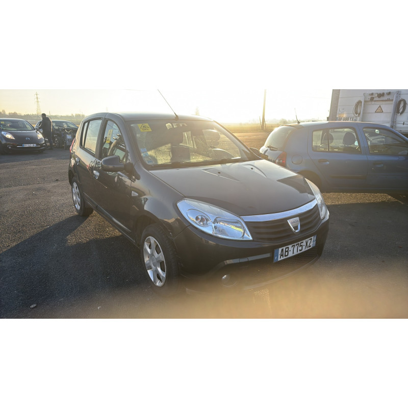 Pare choc arriere DACIA SANDERO 1 Photo n°8