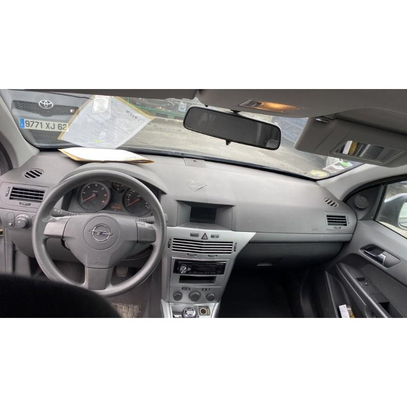 Aile avant droit OPEL ASTRA H Photo n°7