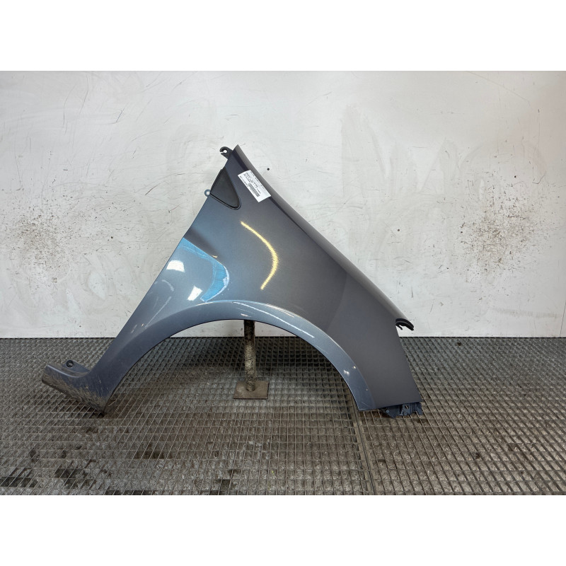 Aile avant droit RENAULT CLIO 3 Photo n°1
