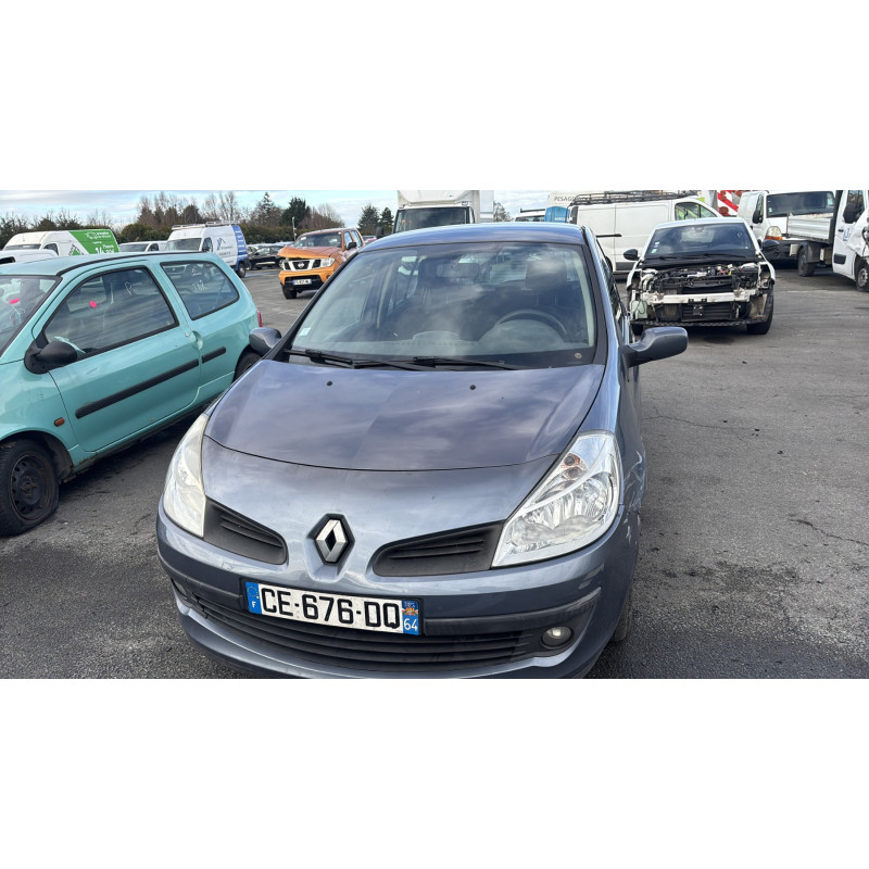 Aile avant droit RENAULT CLIO 3 Photo n°5