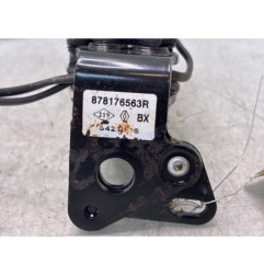 Attache ceinture arriere gauche RENAULT CLIO 4