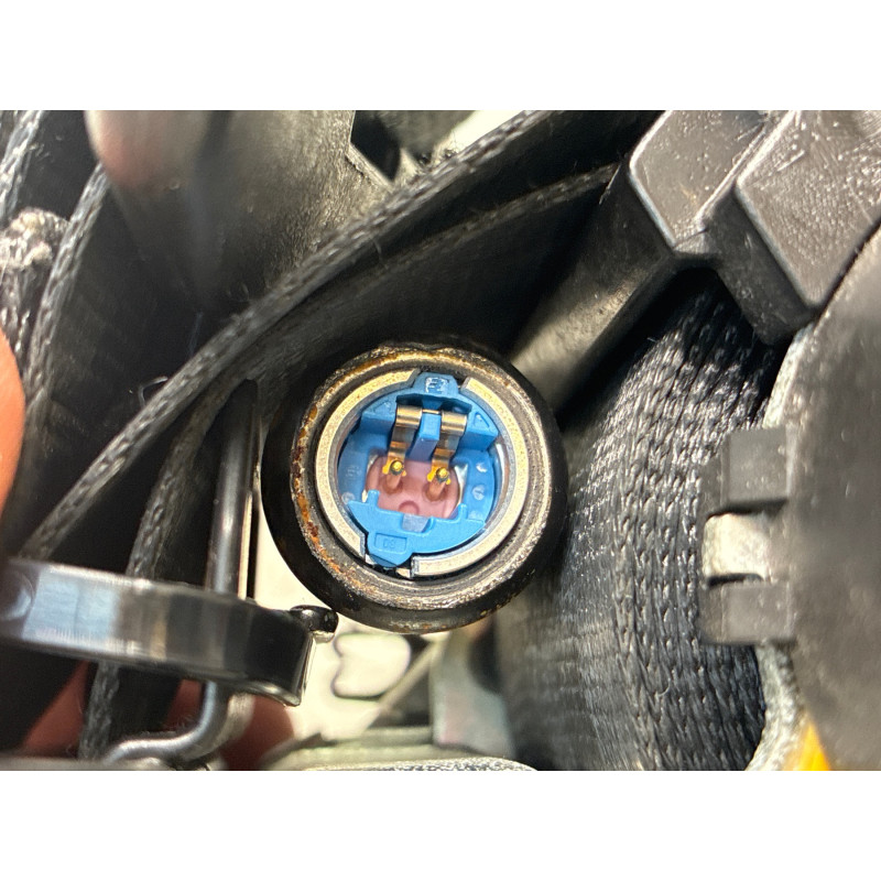Pretensionneur de ceinture avant droit RENAULT CLIO 4 Photo n°2