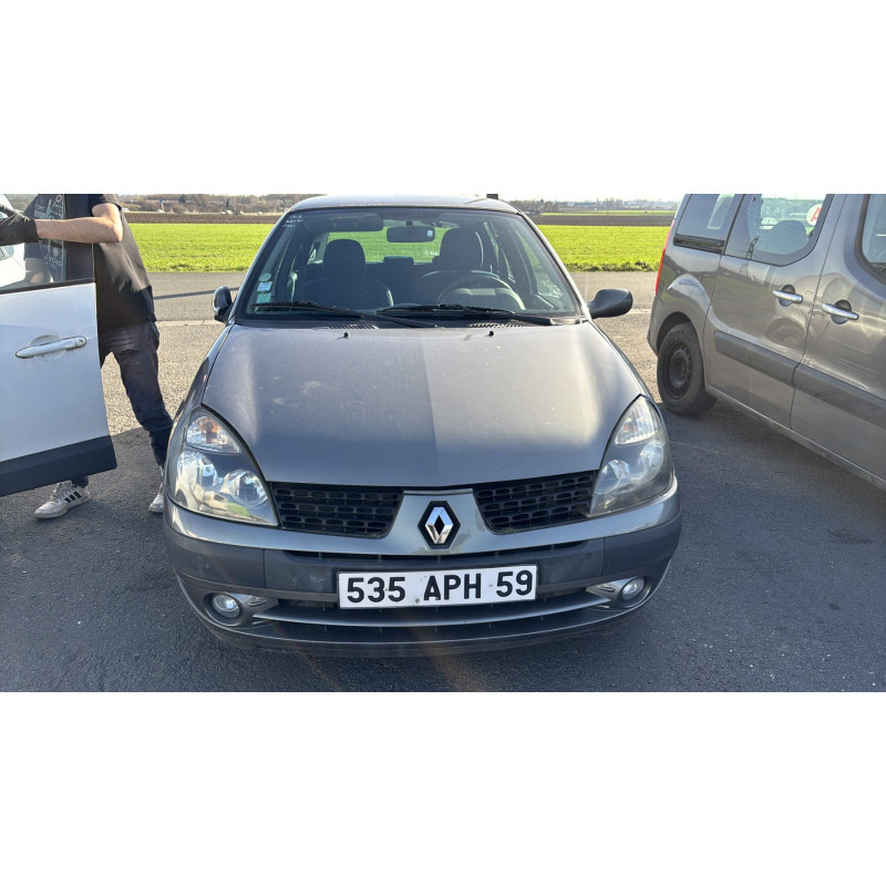Pare choc arriere RENAULT CLIO 2 Photo n°14
