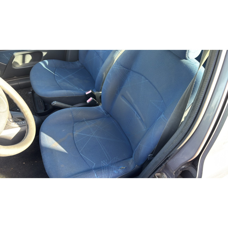Pare choc arriere RENAULT CLIO 2 Photo n°19