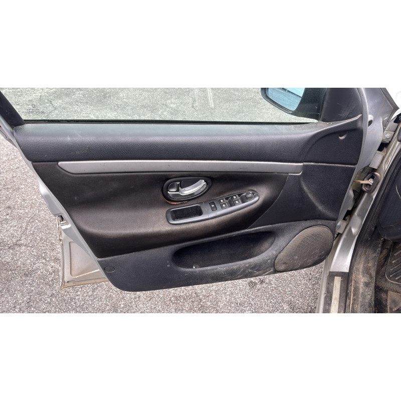 Pare choc arriere PEUGEOT 406 Photo n°20