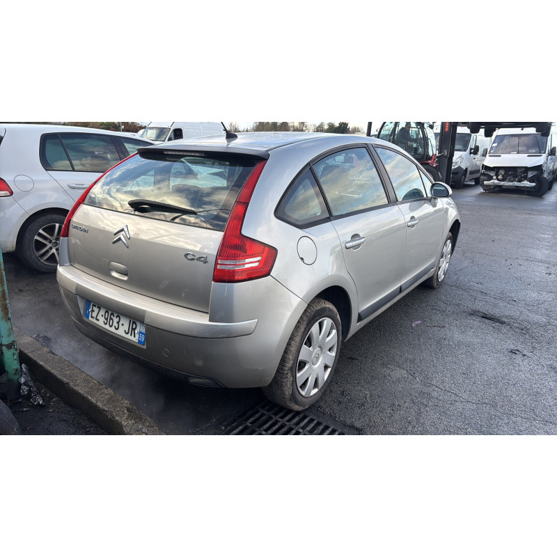 Pare choc arriere CITROEN C4 1 Photo n°9