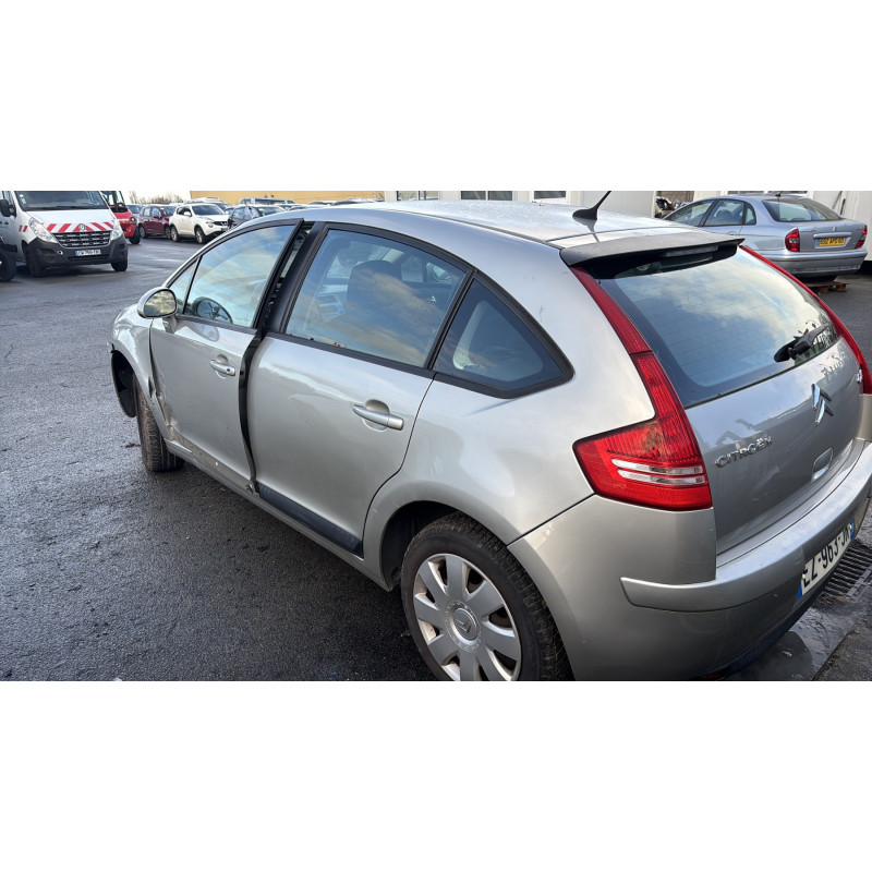Pare choc arriere CITROEN C4 1 Photo n°10