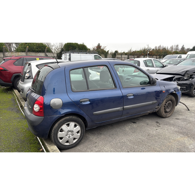 Pare choc arriere RENAULT CLIO 2 Photo n°9