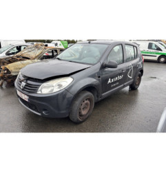 Aile avant gauche DACIA SANDERO 1