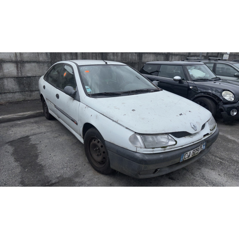 Capot RENAULT LAGUNA 1 Photo n°8
