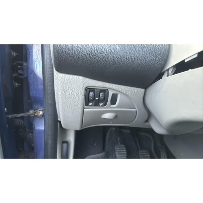Pare choc arriere RENAULT TWINGO 2 Photo n°20