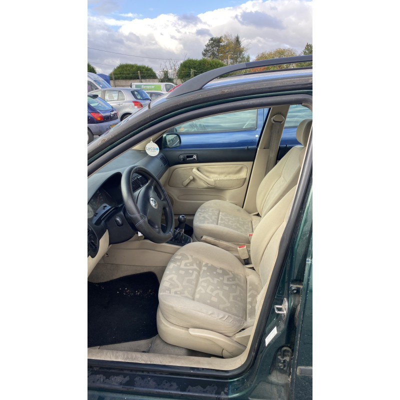 Pare choc arriere VOLKSWAGEN GOLF 4 Photo n°14
