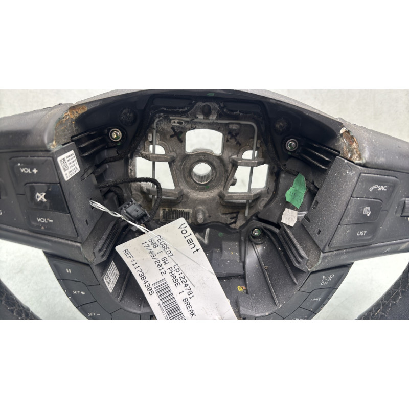 Volant PEUGEOT 508 1 SW Photo n°4