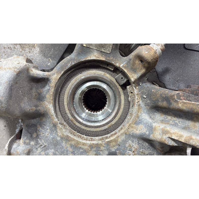 Pivot de moyeu avant gauche PEUGEOT 508 1 SW Photo n°4