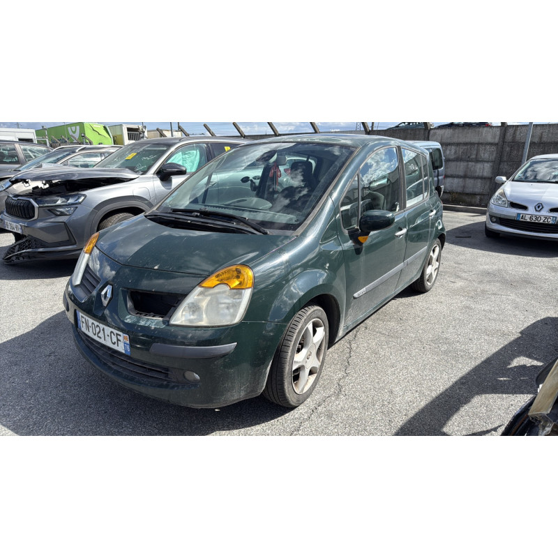 Pare choc arriere RENAULT MODUS Photo n°7