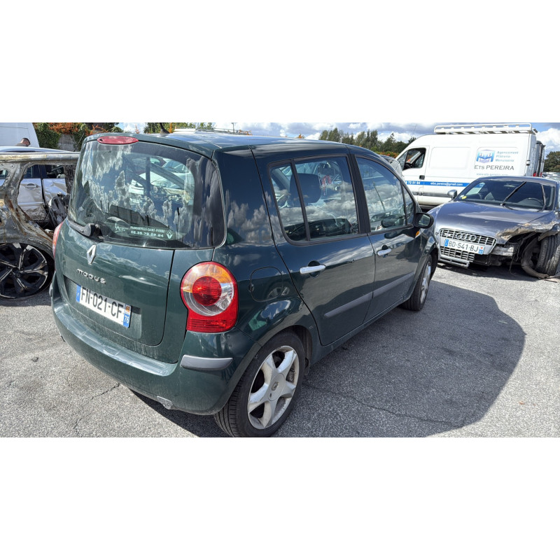Pare choc arriere RENAULT MODUS Photo n°9