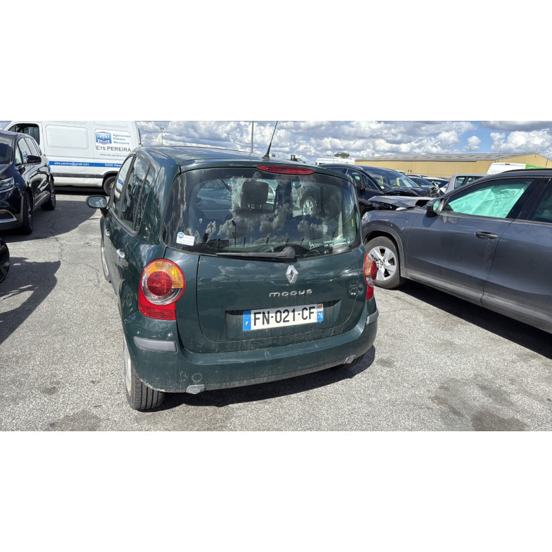 Pare choc arriere RENAULT MODUS Photo n°11