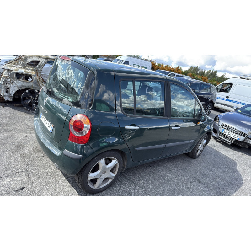 Pare choc arriere RENAULT MODUS Photo n°13