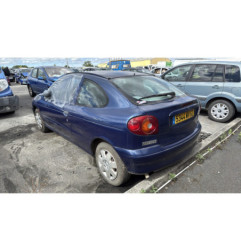Pare choc arriere RENAULT MEGANE 1
