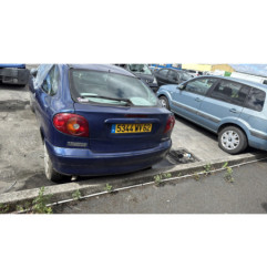 Pare choc arriere RENAULT MEGANE 1