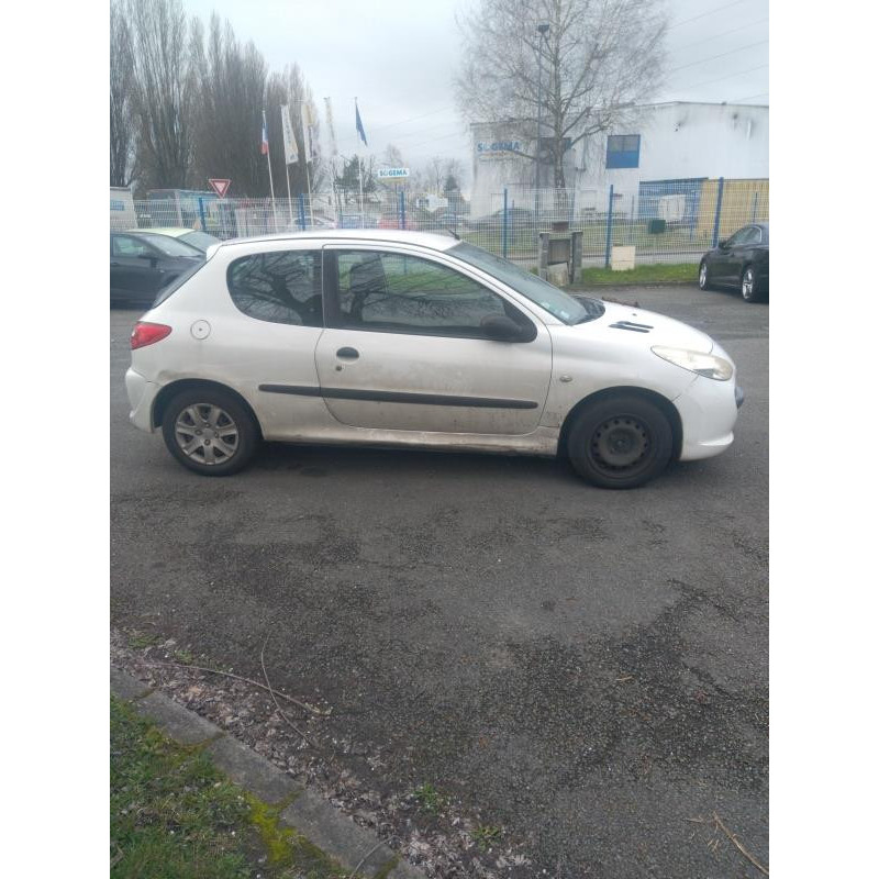 Pare choc arriere PEUGEOT 206+ Photo n°12
