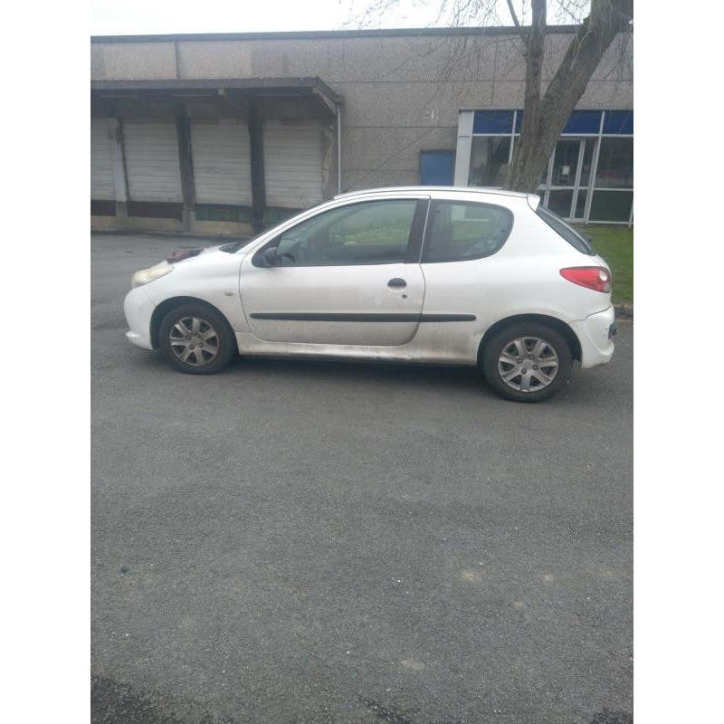 Pare choc arriere PEUGEOT 206+ Photo n°13