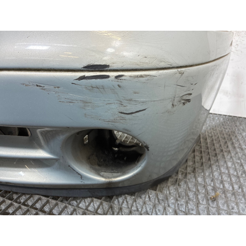 Pare choc avant RENAULT MEGANE 1 Photo n°4