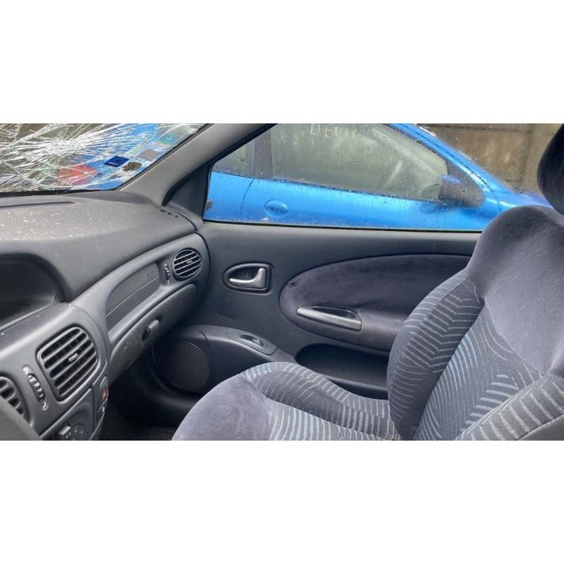 Pare choc avant RENAULT MEGANE 1 Photo n°19