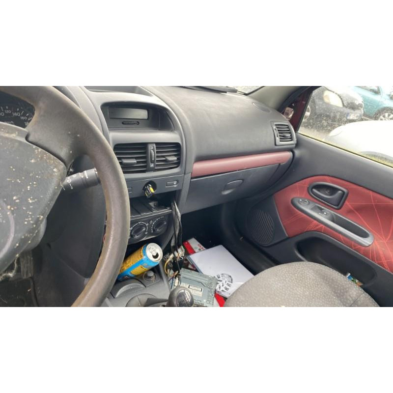 Pare choc arriere RENAULT CLIO 2 Photo n°19