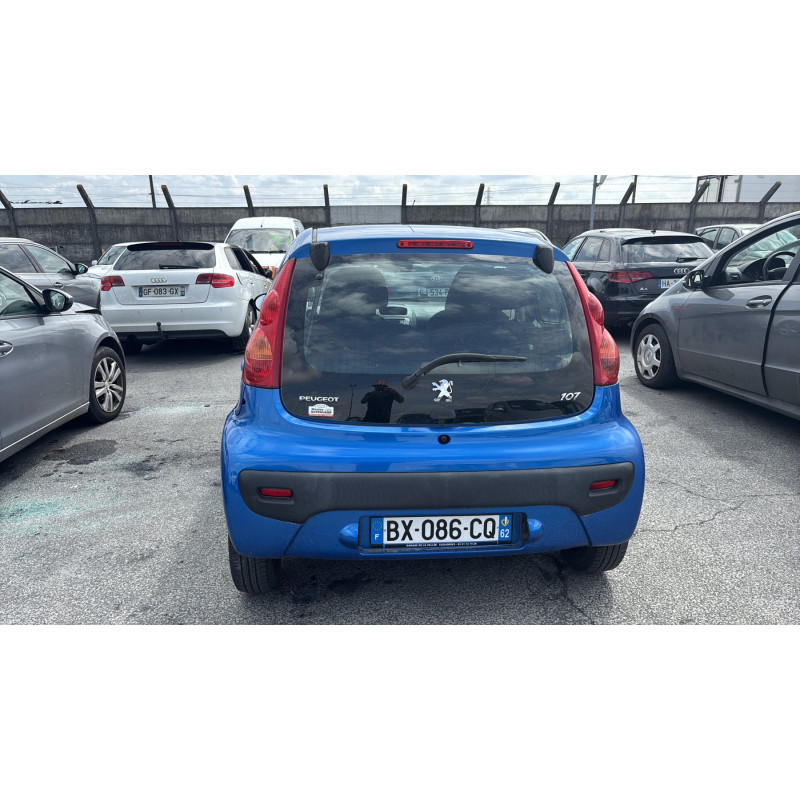 Pare choc arriere PEUGEOT 107 Photo n°13