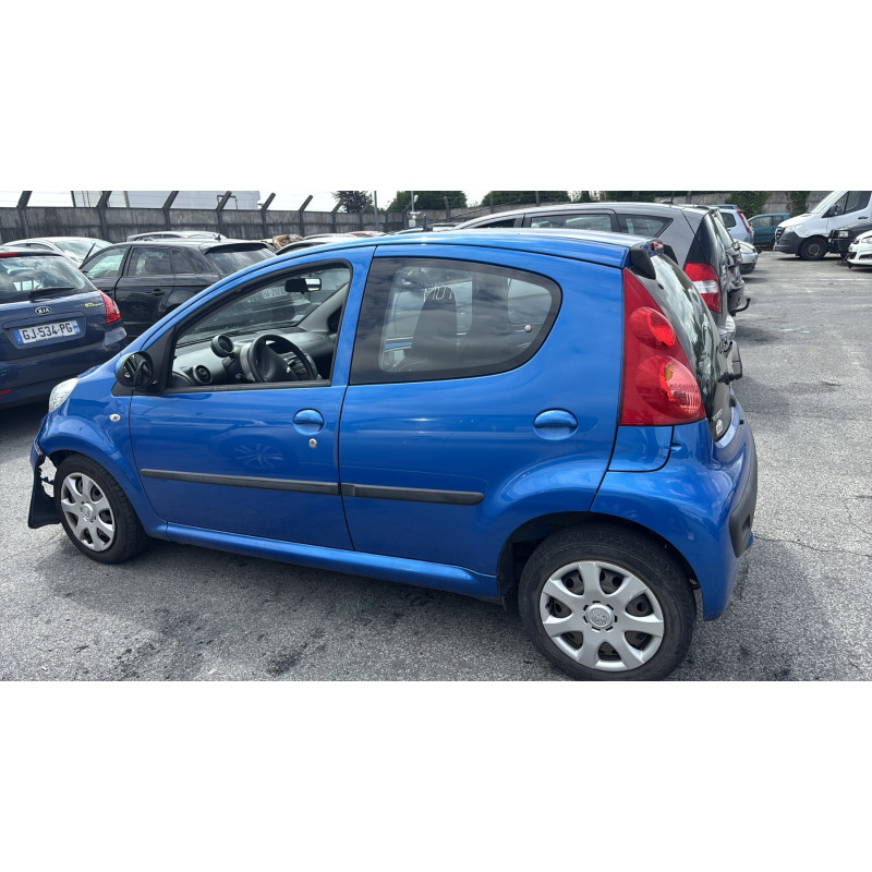 Pare choc arriere PEUGEOT 107 Photo n°14