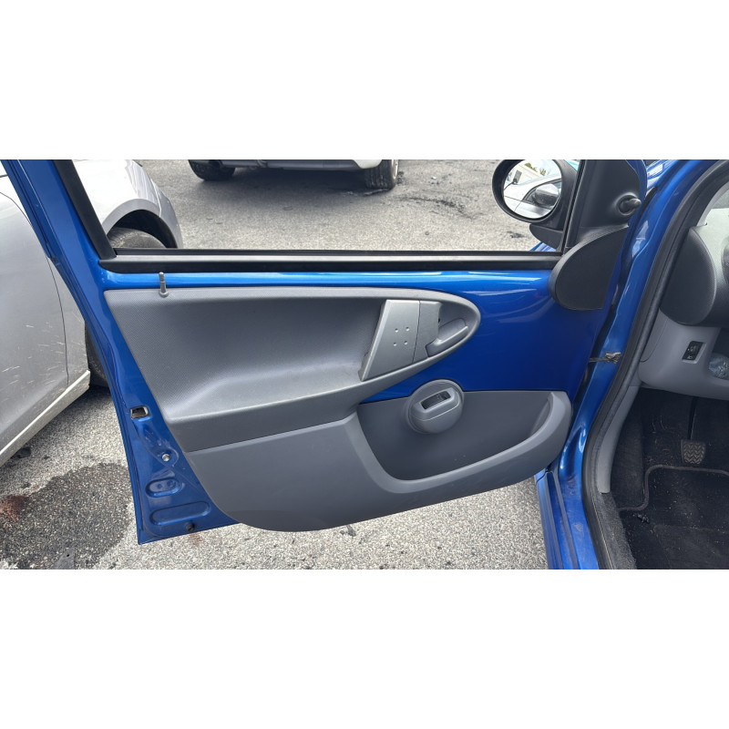 Pare choc arriere PEUGEOT 107 Photo n°17