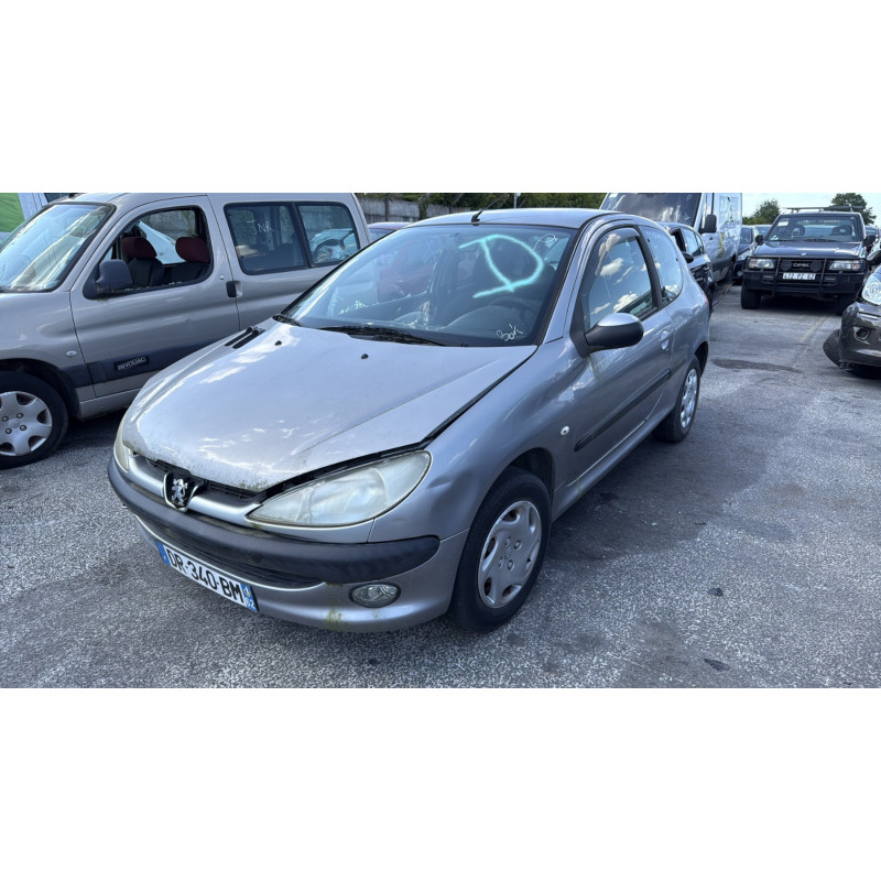 Pare choc avant PEUGEOT 206 Photo n°9