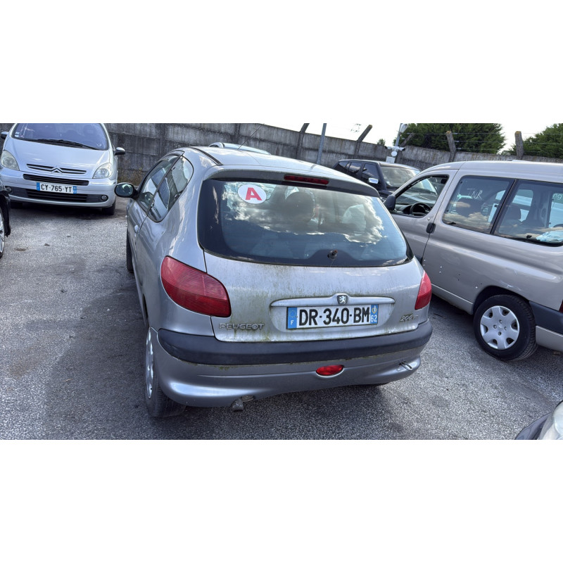 Pare choc avant PEUGEOT 206 Photo n°13