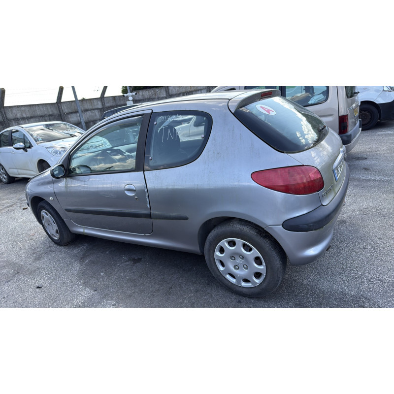 Pare choc avant PEUGEOT 206 Photo n°14