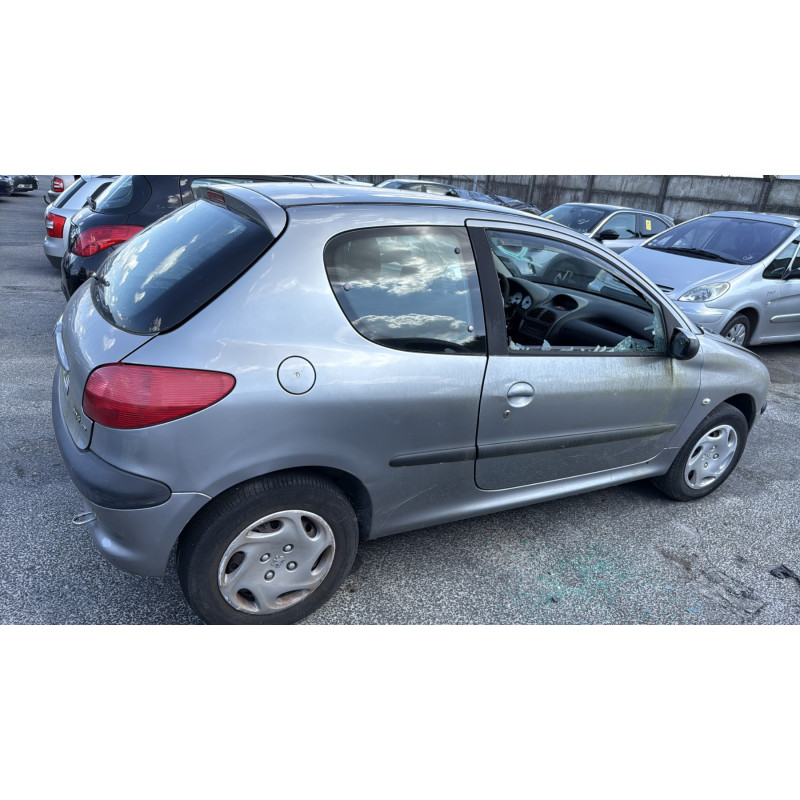Pare choc avant PEUGEOT 206 Photo n°15