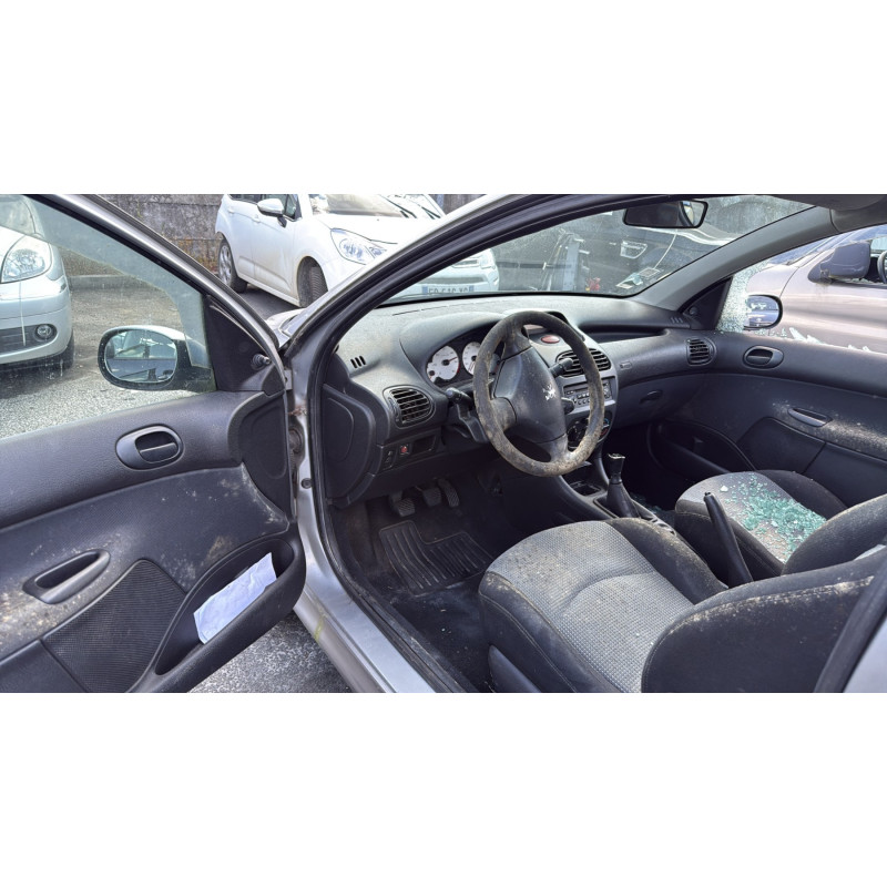 Pare choc avant PEUGEOT 206 Photo n°18