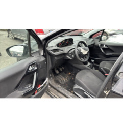 Pare choc arriere PEUGEOT 208 1