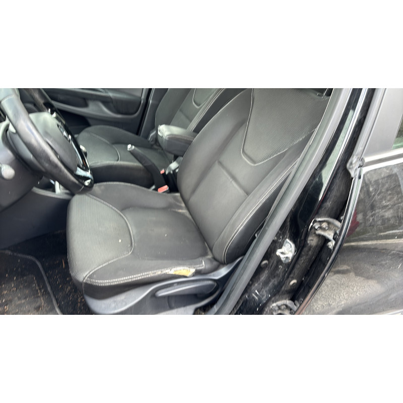 Pare choc arriere RENAULT CLIO 4 Photo n°17