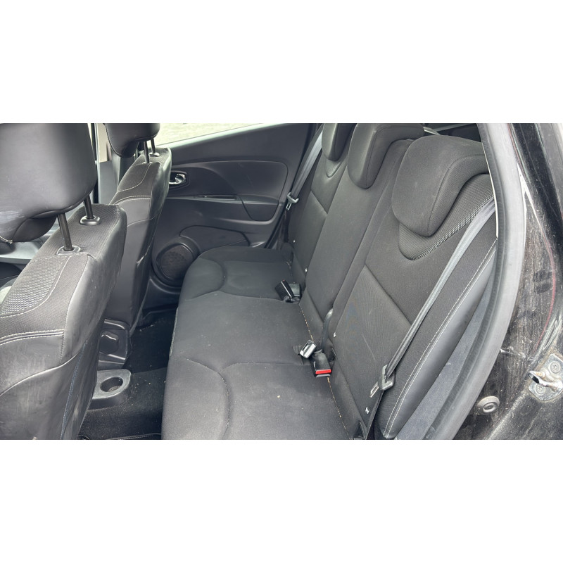 Pare choc arriere RENAULT CLIO 4 Photo n°18