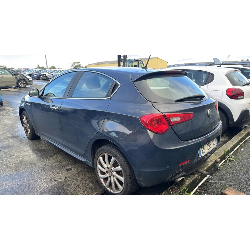 Plage arriere ALFA ROMEO GIULIETTA 2 Photo n°18