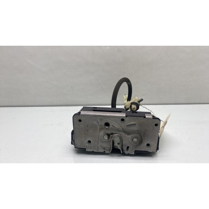 Serrure arriere droit OPEL CORSA E Photo n°1